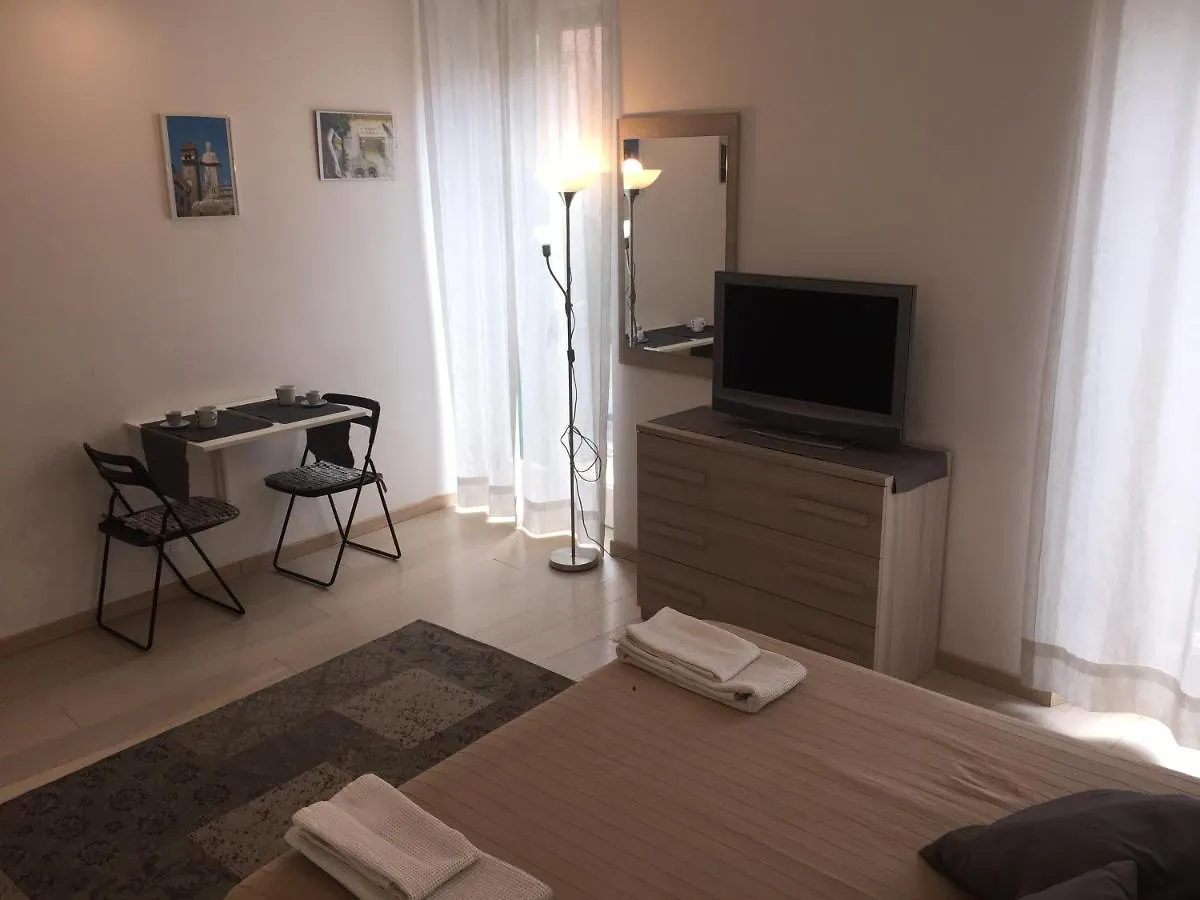 San Nazaro 55 Apartment Verona 0*,